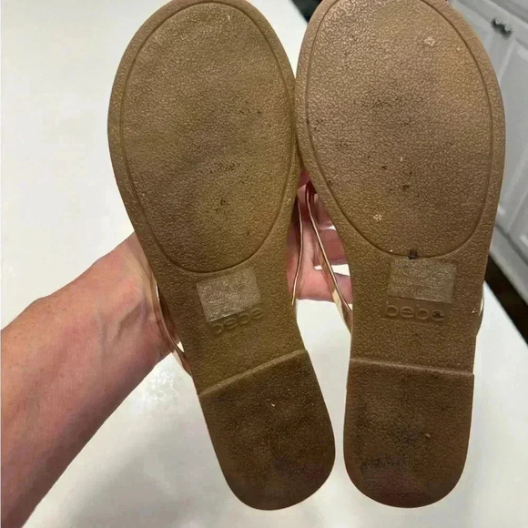 Bebe gold flip flops size 8 great condition - Picture 5 of 5